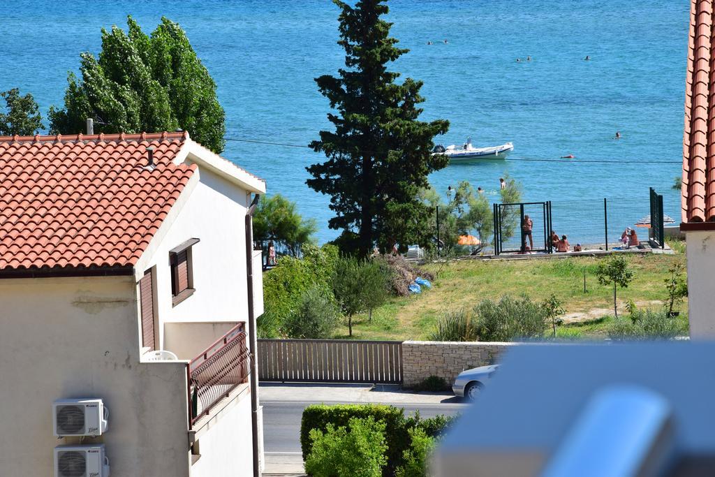 Apartments The Seasons Residence Omiš Dış mekan fotoğraf