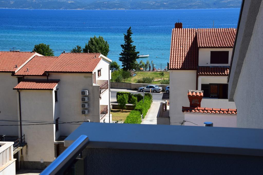 Apartments The Seasons Residence Omiš Dış mekan fotoğraf