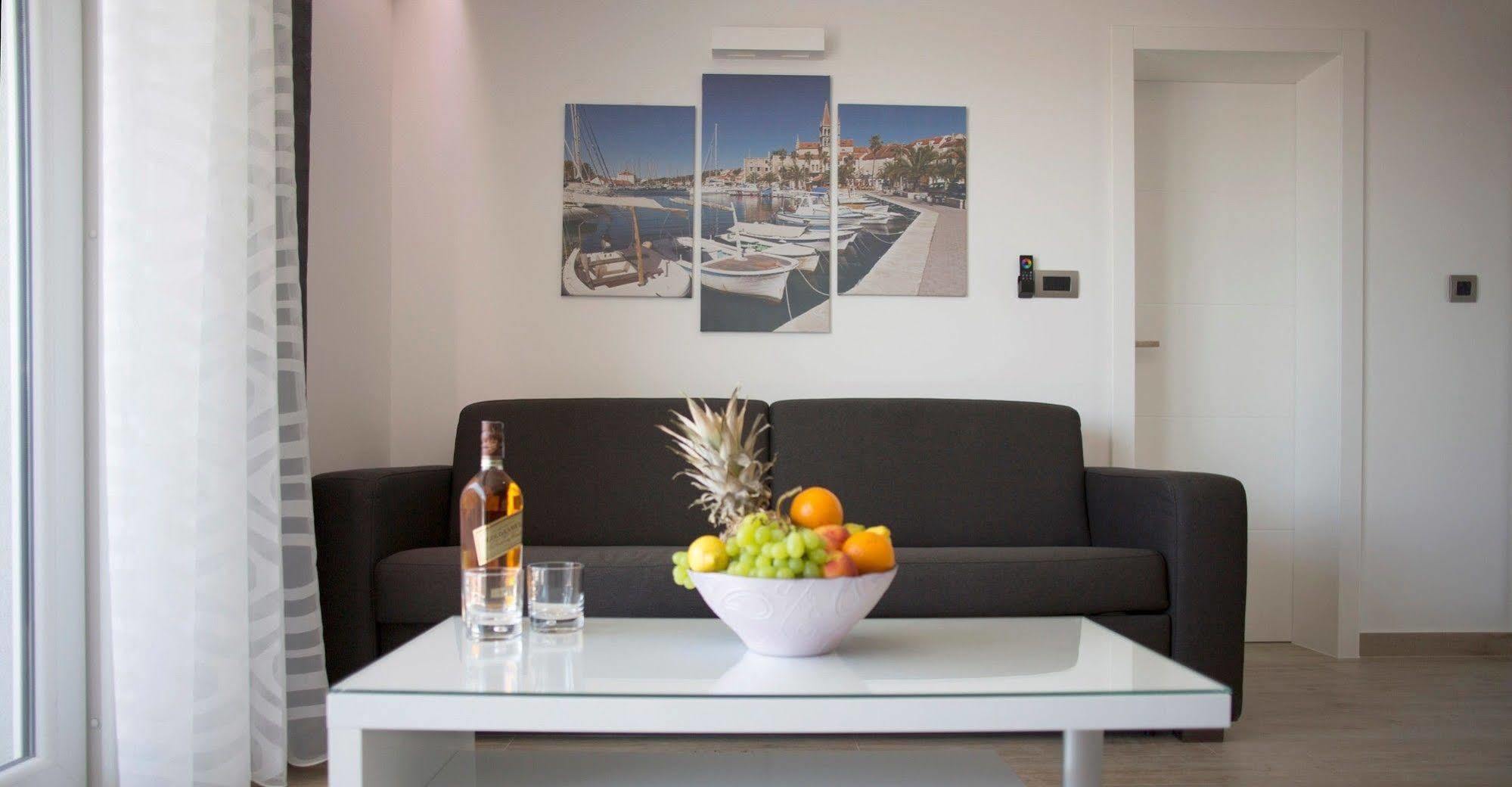 Apartments The Seasons Residence Omiš Dış mekan fotoğraf