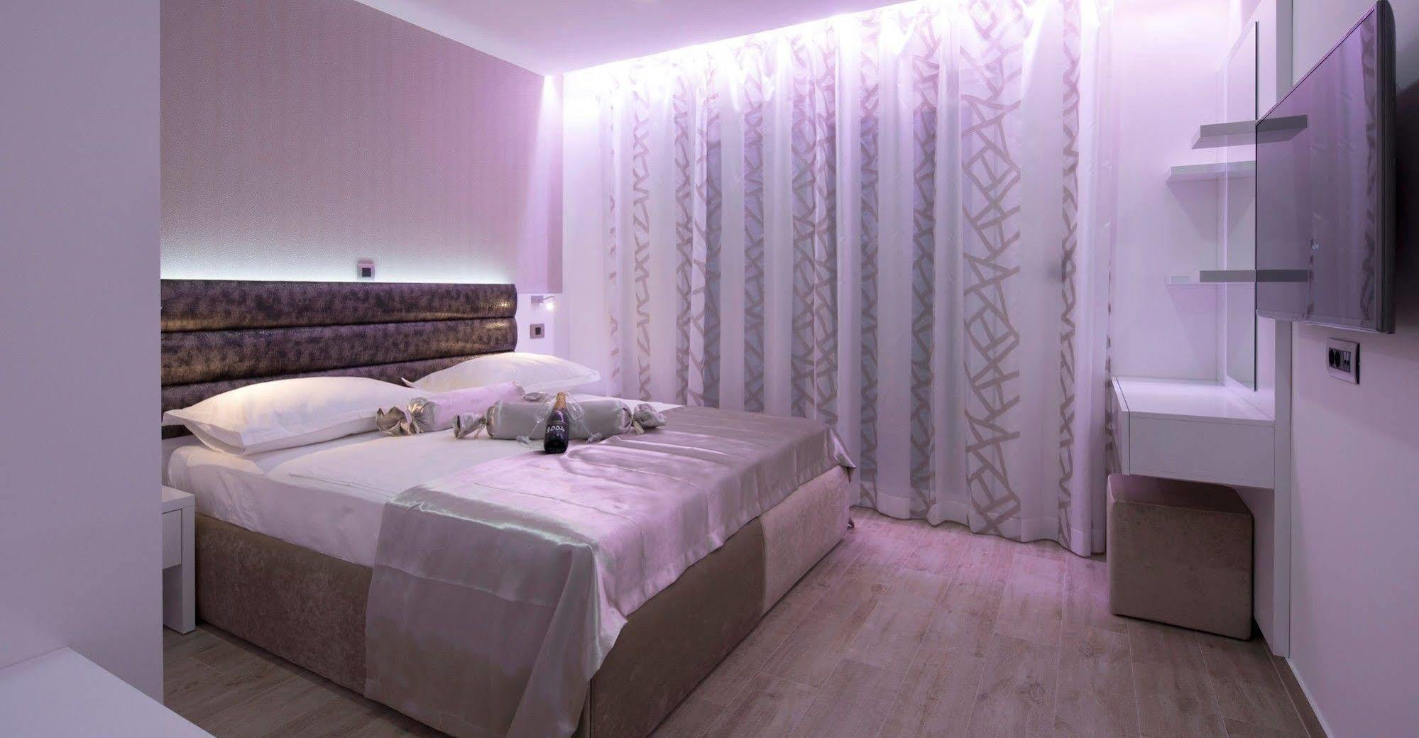 Apartments The Seasons Residence Omiš Dış mekan fotoğraf